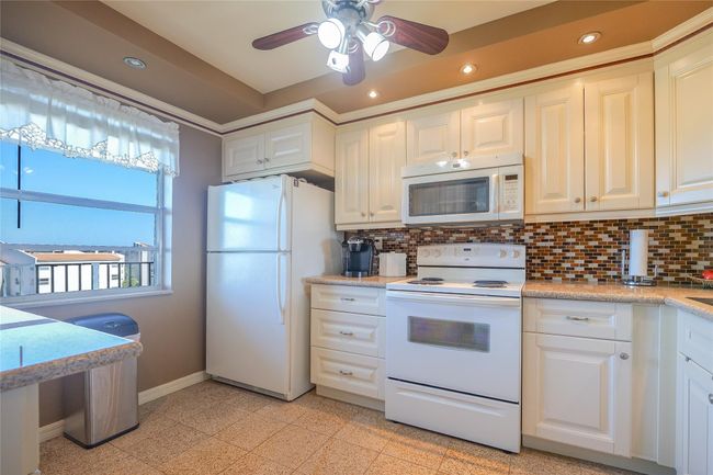 APT-807B - 3910 Inverrary Blvd, Condo with 2 bedrooms, 2 bathrooms and null parking in Lauderhill FL | Image 12