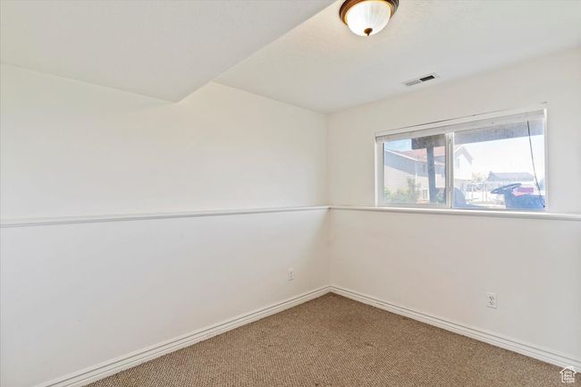 Spare bedroom | Image 23