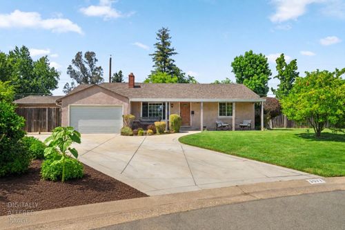 3077 Bertis Dr, Sacramento, CA, 95821-4317 | Card Image