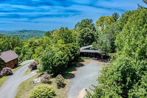 386 Fall Creek Meadows Lane, Elk Park, NC, 28622 | Card Image