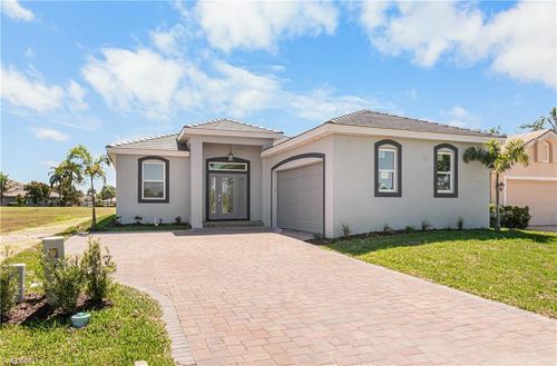 2016 Oxford Ridge Cir, LEHIGH ACRES, FL, 33973-6041 | Card Image