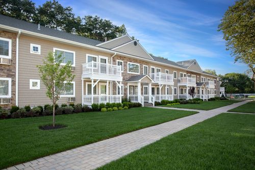 apt-2b-196 Jefferson Ave, Saint James, NY, 11780-2945 | Card Image