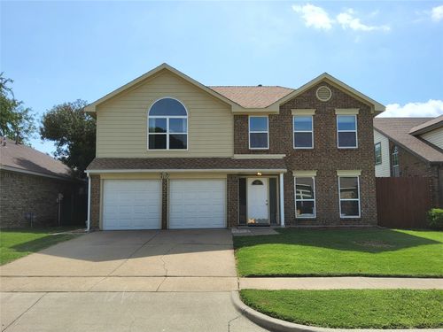 4672 Heatherbrook Ln, Grand Prairie, TX, 75052-3557 | Card Image