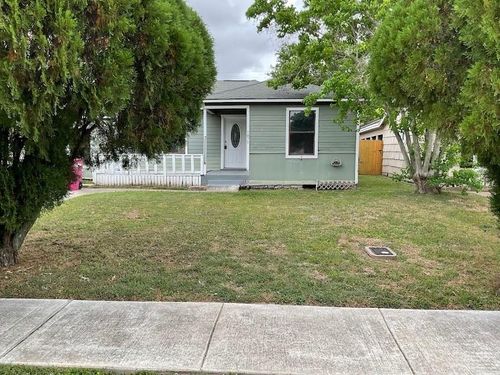 1022 W 8th St, Freeport, TX, 77541-5440 | Card Image
