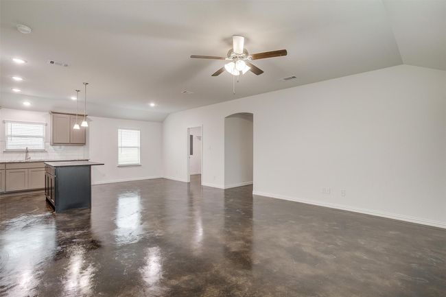 5716 High Plains Trl, House other with 5 bedrooms, 3 bathrooms and null parking in Joshua TX | Image 5