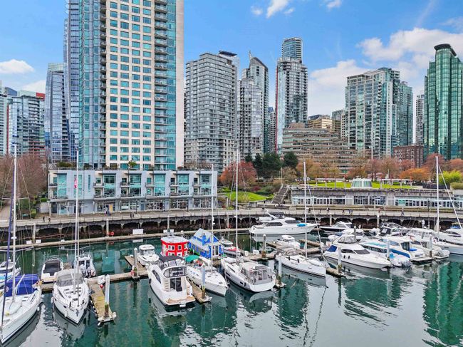 B17 - 1525 Coal Harbour Quay, Home with 1 bedrooms, 1 bathrooms and null parking in Vancouver BC | Image 20