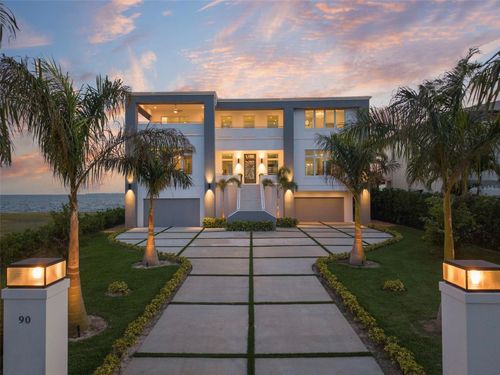 90 Martinique Ave, TAMPA, FL, 33606-4053 | Card Image