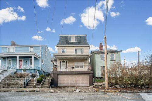 17 Locust St, Etna, PA, 15223-2138 | Card Image