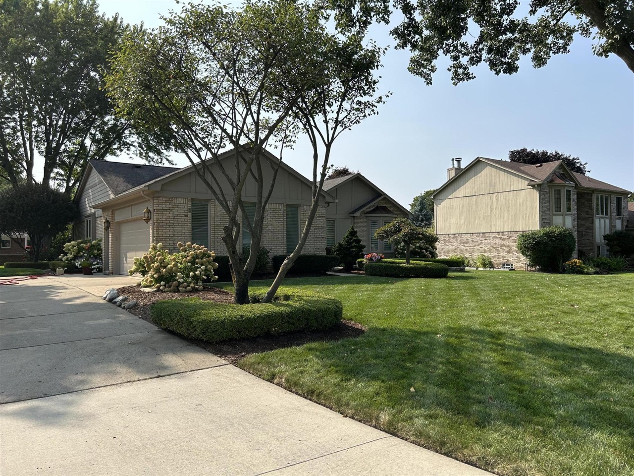 Santa Barbara St, Clinton Township, MI 48036