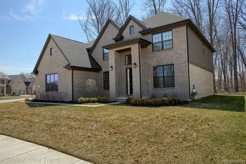 337 Blakely Dr, Troy, MI, 48098-4702 | Card Image