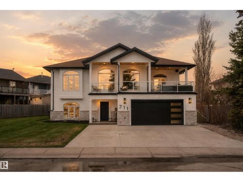 711 Beach Ave, Cold Lake, AB, T9M1K7 | Card Image