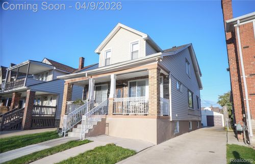 7724 Maple St, Dearborn, MI, 48126-5106 | Card Image