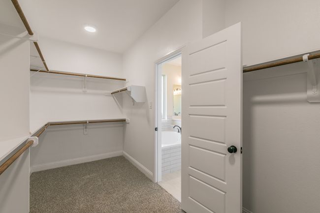 213 Navajo Trl, House other with 3 bedrooms, 3 bathrooms and null parking in Alvarado TX | Image 32