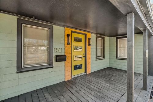 1511 E 59th St, Kansas City, MO, 64110-3209 | Card Image