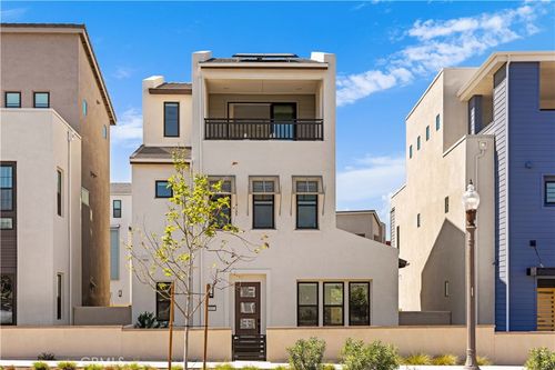 102 Yugen, Irvine, CA, 92618-1472 | Card Image