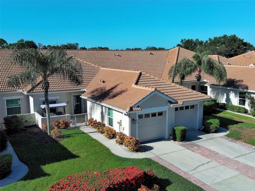 668 Back Nine Dr, VENICE, FL, 34285-4547 | Card Image