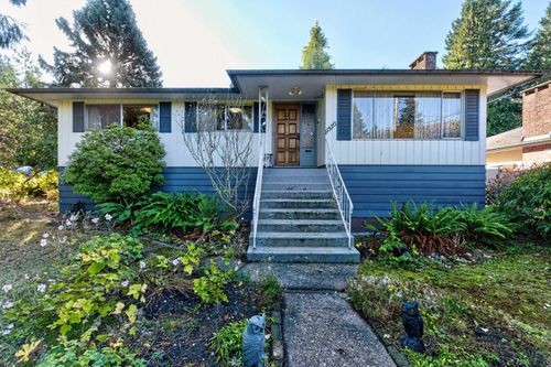 11536 93 Ave, Delta, BC, V4C3N4 | Card Image