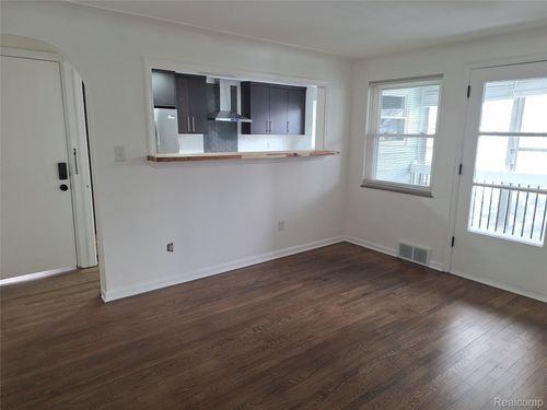 607 S Connecticut Ave, Royal Oak, MI, 48067-2978 | Card Image