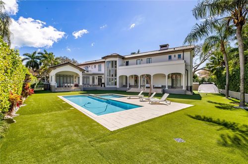 165 Paloma Dr, Coral Gables, FL, 33143-6538 | Card Image