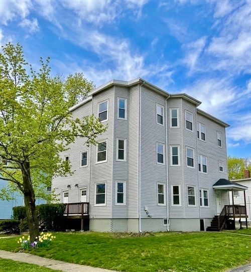 220-218-220 Whitman Ave, Whitman, MA, 02382-2045 | Card Image