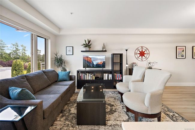 302 - 7161 West Saanich Rd, Condo with 2 bedrooms, 1 bathrooms and 1 parking in Central Saanich BC | Image 8