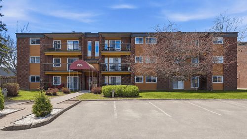 104-2955 Av. Maricourt, Québec (Sainte-Foy/Sillery/Cap-Rouge), QC, G1W4T8 | Card Image