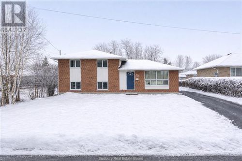 1366 Woodbine Ave, Sudbury, ON, P3A2M4 | Card Image
