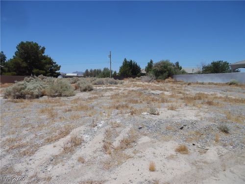 2410 Turtle St, Pahrump, NV, 89048-3537 | Card Image