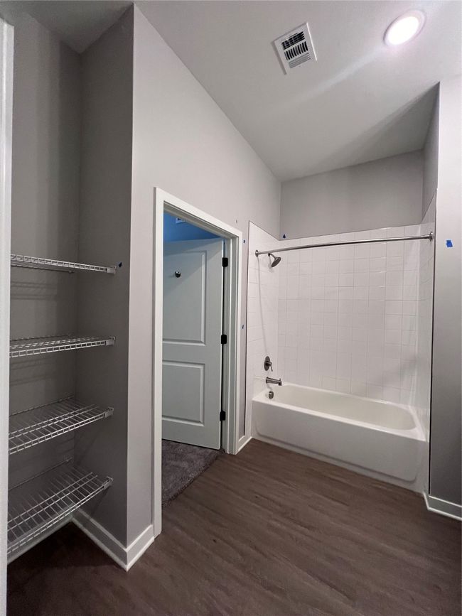 112 E Greenhill Ln, Condo with 1 bedrooms, 1 bathrooms and null parking in Fate TX | Image 8
