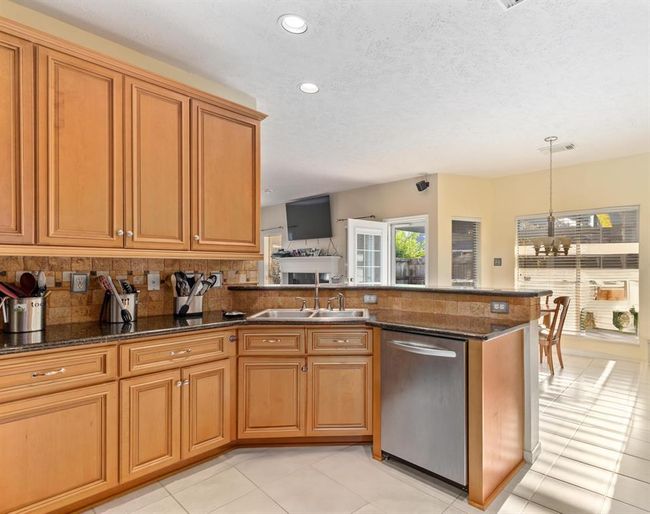 2529 La Rochelle Ct, House other with 5 bedrooms, 4 bathrooms and 2 parking in Seabrook TX | Image 14