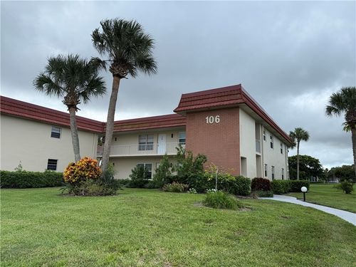 apt-105-106 Spring Lake Ct, VERO BEACH, FL, 32962-1755 | Card Image