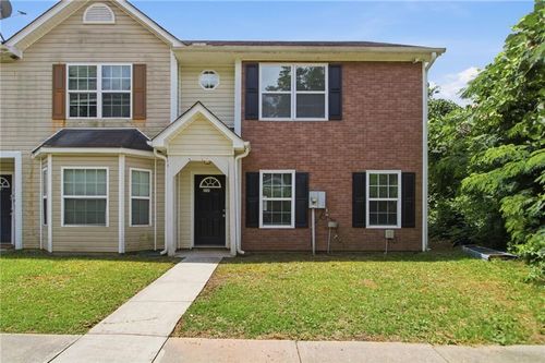 8569 Thomas Rd, Riverdale, GA, 30274 | Card Image