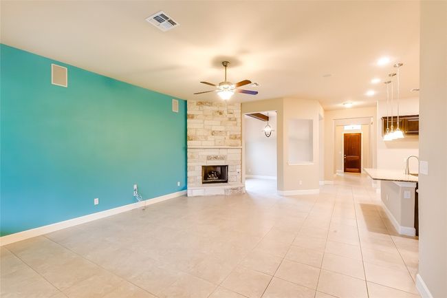 152 Fort Cobb Way, House other with 4 bedrooms, 3 bathrooms and 4 parking in Georgetown TX | Image 13