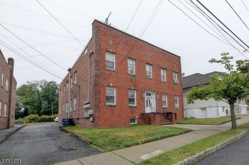 71 Carmer Ave, Belleville, NJ, 07109-2851 | Card Image