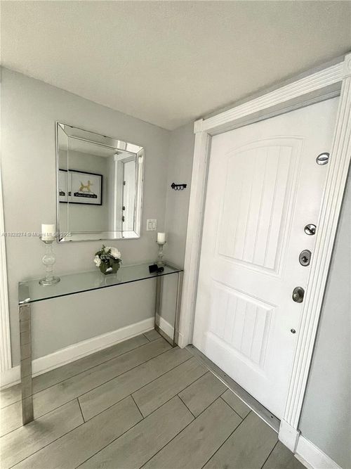 apt-603-3181 S Ocean Dr, Hallandale Beach, FL, 33009-7291 | Card Image