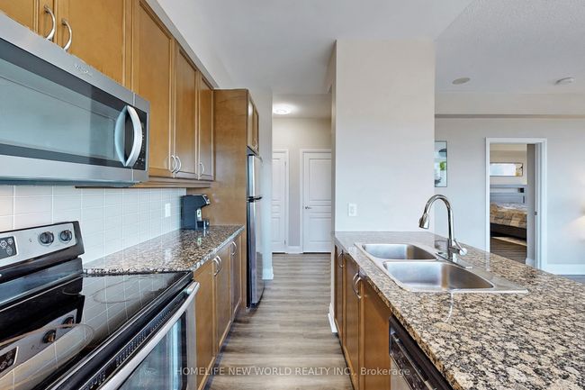506 - 1 Hurontario St, Condo with 2 bedrooms, 2 bathrooms and null parking in Mississauga ON | Image 16