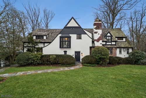 20 Barnsdale Rd, Short Hills, NJ, 07078-2019 | Card Image