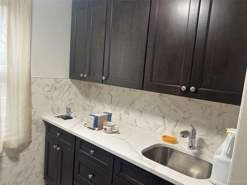 1-133 Blossom Ave, Flushing, NY, 11355-4905 | Card Image