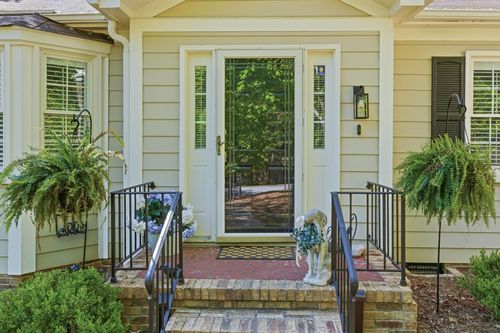 83 Forest Oaks Way, Spartanburg, SC, 29307-3058 | Card Image