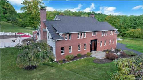 235 Bear Ridge Rd, Pleasantville, NY, 10570-1801 | Card Image