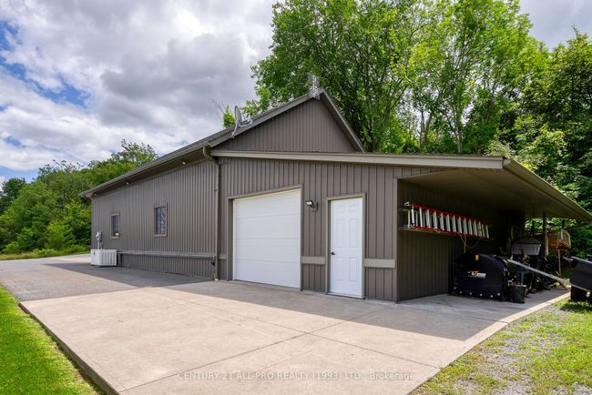 2300 Victoria Rd, House other with 4 bedrooms, 4 bathrooms and 10 parking in Carrying Place ON | Image 46