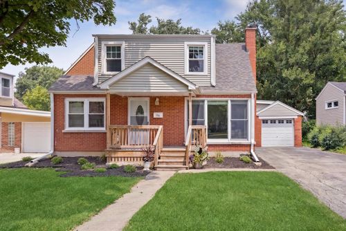 116 W Park Dr, Lombard, IL, 60148-3321 | Card Image