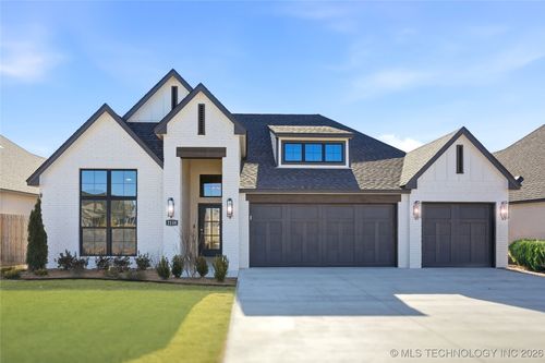 2118 E 138th St S, Bixby, OK, 74008-4283 | Card Image