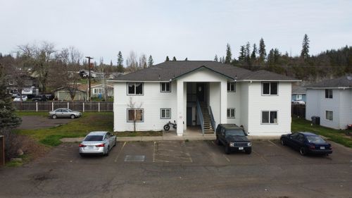 50 Dion Ct, Shady Cove, OR, 97539-3711 | Card Image