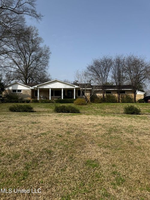 400 Oak Dr, Winona, MS, 38967-2112 | Card Image