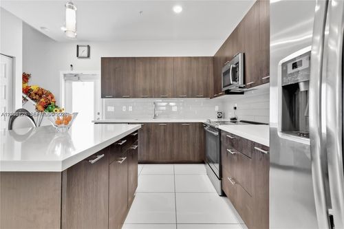19-4745 Nw 84th Ct, Doral, FL, 33166 | Card Image