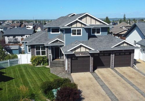 6 Laurel Close, Sylvan Lake, AB, T4S0B3 | Card Image