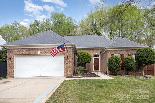 147 Gabriel Dr, Mooresville, NC, 28115-9400 | Card Image