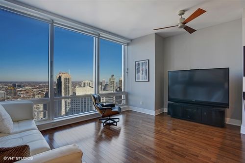 unit-38e-401 Wabash Ave, Chicago, IL, 60611-3679 | Card Image