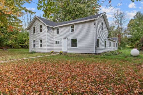 3148 Pompey Center Rd, Manlius, NY, 13104-9542 | Card Image